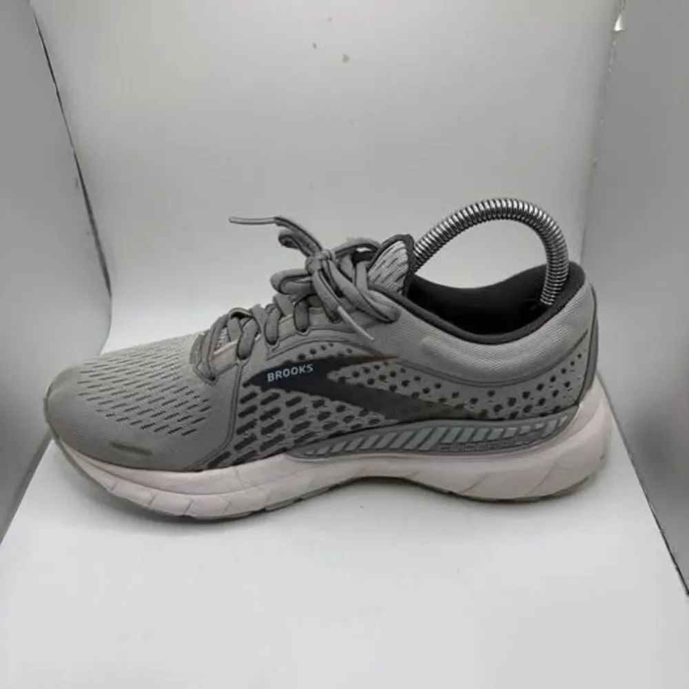 Women’s Brooks Adrenaline 21 Running Shoes Size 7
